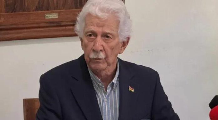 Bérenger Confirms Independent Seat, Retains MMM Leadership Bérenger Confirms Independent Seat, Retains MMM Leadership