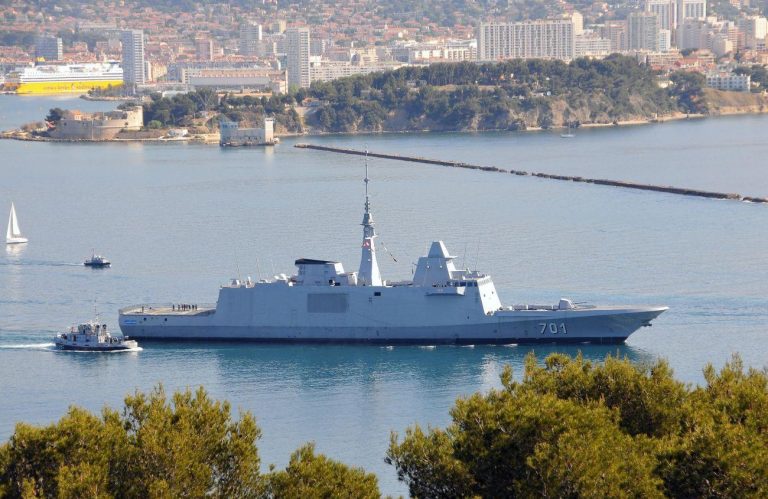قطعتان بحريتان مغربيتان تجوبان موانيء أوربا في برنامج تدريبي
