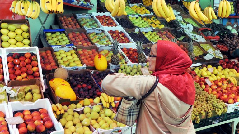 تعليمات ملكية للتشديد على محاربة المضاربة والاحتكار في رمضان