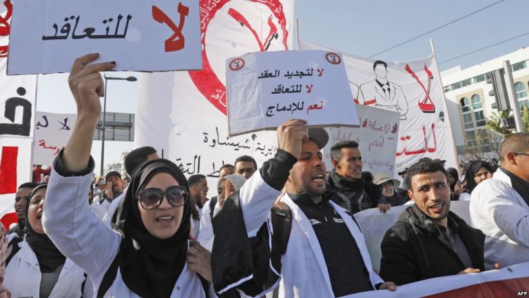 لماذا قرّرت الوزارة تعليق اجتماعها مع الأساتذة المتعاقدين؟
