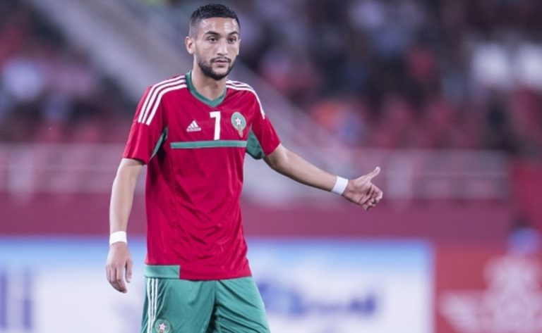 روما يعضّ أصابع الندم على تفريطه بحكيم زياش