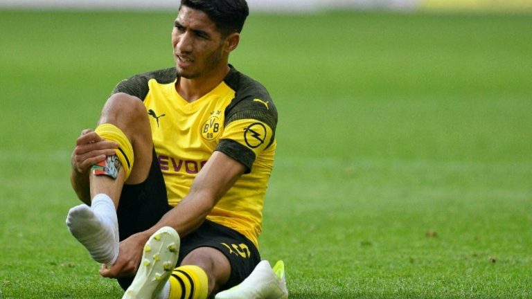 حكيمي يطمئن رينار والجماهير بمشاركته في أمم أفريقيا