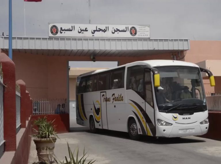 معتقلو حراك الريف يقرّرون تعليق إضرابهم عن الطعام