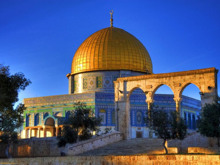 منحة مالية ومعماريين لترميم المسجد الأقصى
