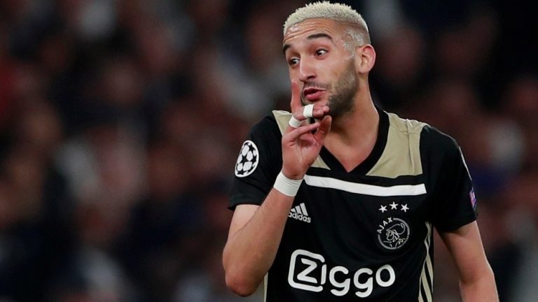 زعيم سياسي هولندي يطالب بمعاملة زياش مثل ميسي