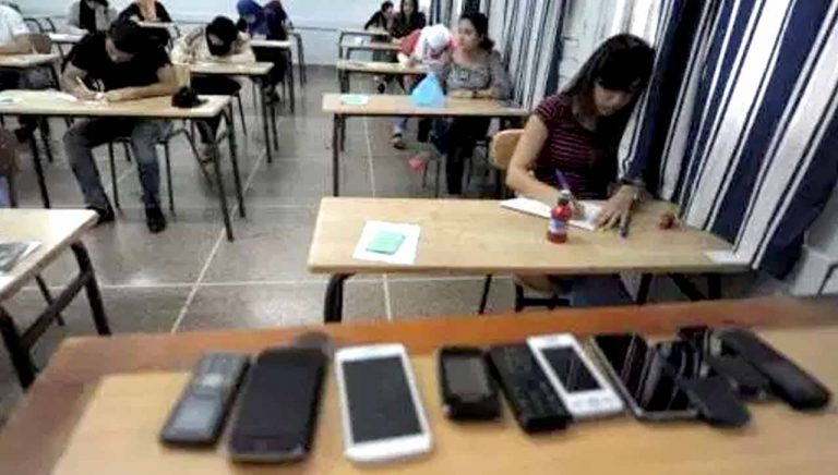 انتحل صفة مسؤول لسرقة هواتف التلاميذ في البكالوريا