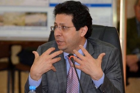 حكيم عبد المومن يتخلى عن سباق رئاسة “الباطرونا”