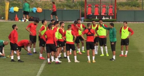 مباراتان وديتان للمنتخب الوطني للاعبين المحليين أمام منتخب النيجر يومي فاتح ورابع نونبر المقبل بنيامي مباراتان وديتان للمنتخب الوطني للاعبين المحليين أمام منتخب النيجر يومي فاتح ورابع نونبر المقبل بنيامي