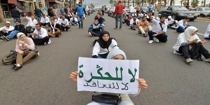 أساتذة التعاقد : الطوارئ الصحية تحولت إلى “حجر حقوقي “