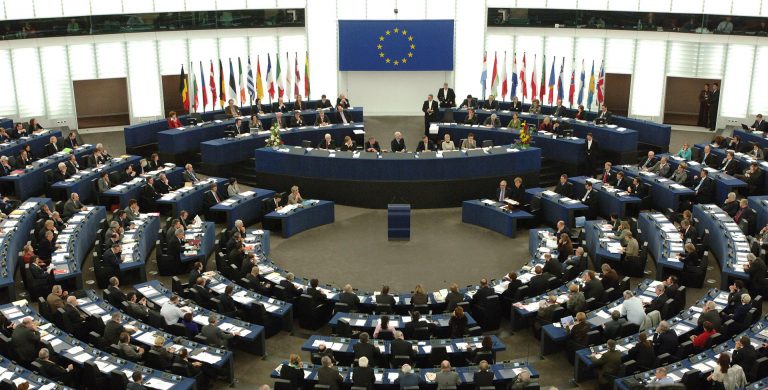 انكماش إجمالي الناتج الداخلي في منطقة الأورو بنسبة 6,8 في المائة خلال عام 2020