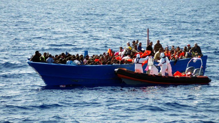 إنقاذ 59 مرشحا للهجرة غير النظامية ينحدرون من إفريقيا جنوب الصحراء بعرض سواحل الحسيمة