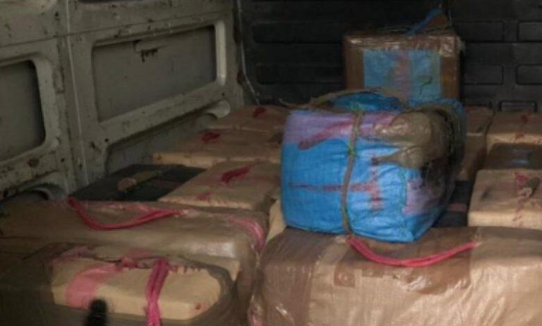 طنجة: إحباط محاولة للتهريب الدولي للمخدرات وحجز 680 كيلوغراما من مخدر الشيرا