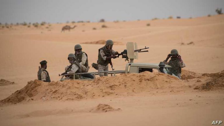 الجيش الموريتاني يجري مناورات عسكرية على الحدود مع المغرب والجزائر
