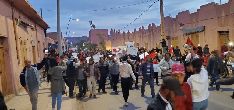 المغرب-الجزائر: حداد وإضراب عام يشل مدينة فيكيك
