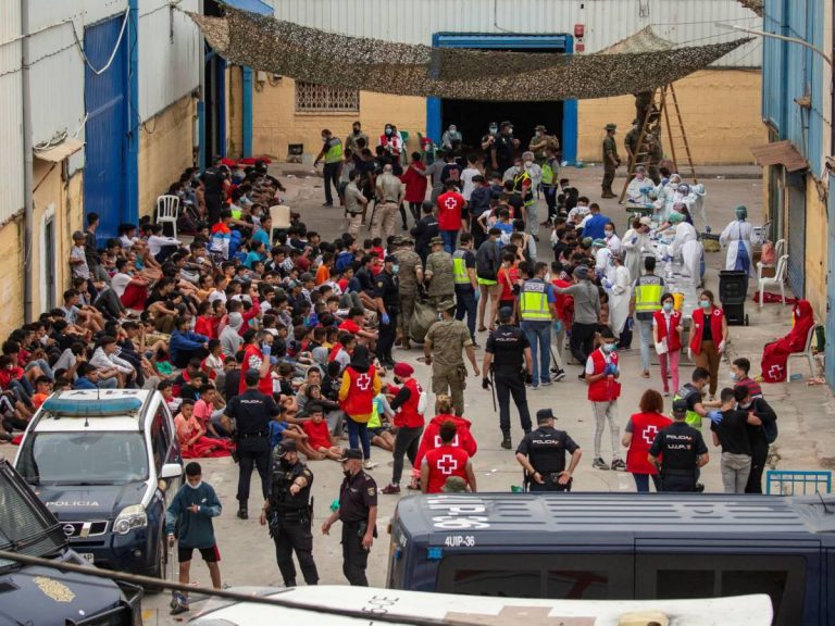 سبتة: تسجيل تسع حالات إصابة بفيروس كورونا بين المهاجرين المغاربة الذين دخلوا سبتة