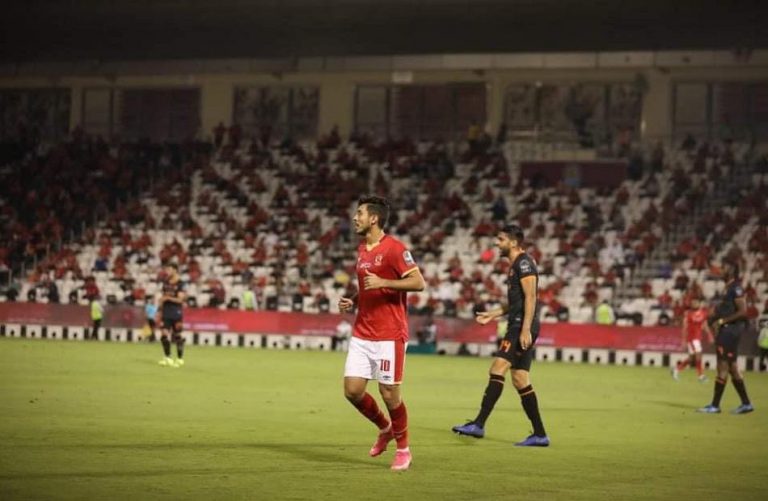 كأس السوبر الإفريقي: الأهلي المصري ي توج باللقب على حساب نهضة بركان 2-0