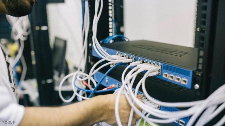 رعب الـ "Error 503".. تفاصيل 30 دقيقة حبست أنفاس العالم