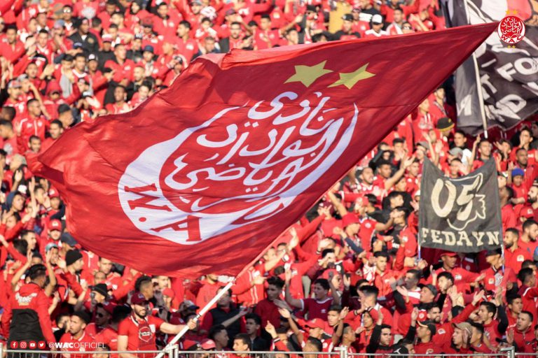 الكاف توافق على حضور الجماهير لمباراة الوداد وكايزر تشيفز الجنوب إفريقي بالدار البيضاء