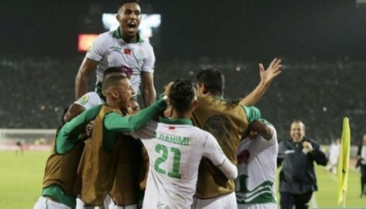كأس الكونفدرالية الإفريقية: الرجاء الرياضي يتفوق على بيراميدز المصري و يضرب موعدا في النهاية مع شبيبة القبائل الجزائري كأس الكونفدرالية الإفريقية: الرجاء الرياضي يتفوق على بيراميدز المصري و يضرب موعدا في النهاية مع شبيبة القبائل الجزائري