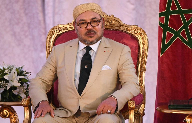الملك محمد السادس يهنئ فريق الرجاء الرياضي بمناسبة فوزه بكأس محمد السادس للأندية العربية الأبطال