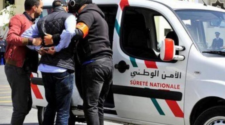 أزمور: توقيف ثلاثة أشخاص للاشتباه في تورطهم في سرقة سيارة أجرة بالعنف والتسبب في حادثة سير