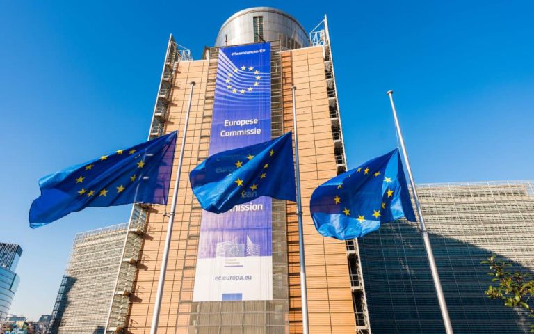 المفوضية الأوروبية تؤكد ضرورة الحفاظ على الشراكة مع المغرب
