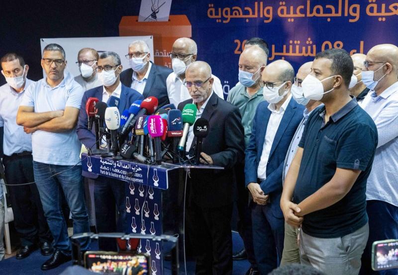 انتخابات مجلس المستشارين: قياديون في حزب البيجيدي يرفضون المقاعد الثلاثة ويصفونها بـغير المستحقة والمشبوهة انتخابات مجلس المستشارين: قياديون في حزب البيجيدي يرفضون المقاعد الثلاثة ويصفونها بـغير المستحقة والمشبوهة