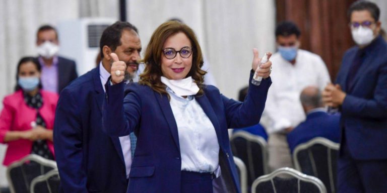 عمدة الرباط تعين زوجها محاميا للمجلس الجماعي