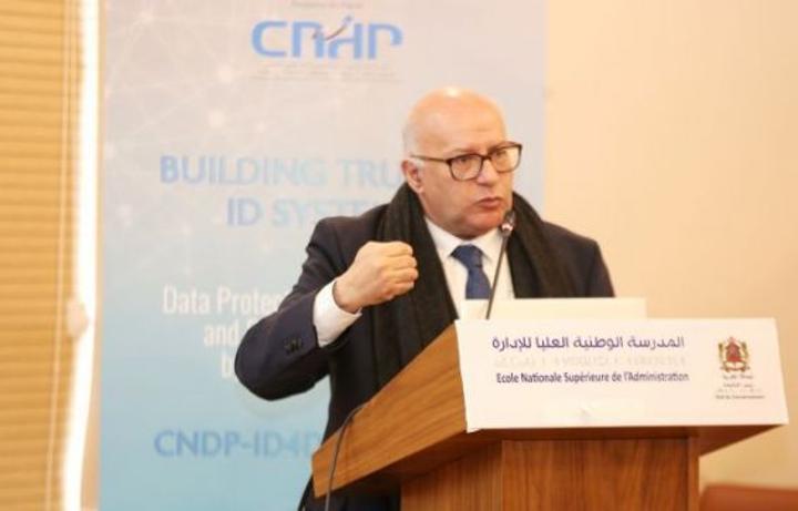 لجنة حماية المعطيات الشخصية: استخدام الجواز الصحي كأداة لمراقبة الولوج لا يهدف إلى تقييد حركة المواطنين لجنة حماية المعطيات الشخصية: استخدام الجواز الصحي كأداة لمراقبة الولوج لا يهدف إلى تقييد حركة المواطنين