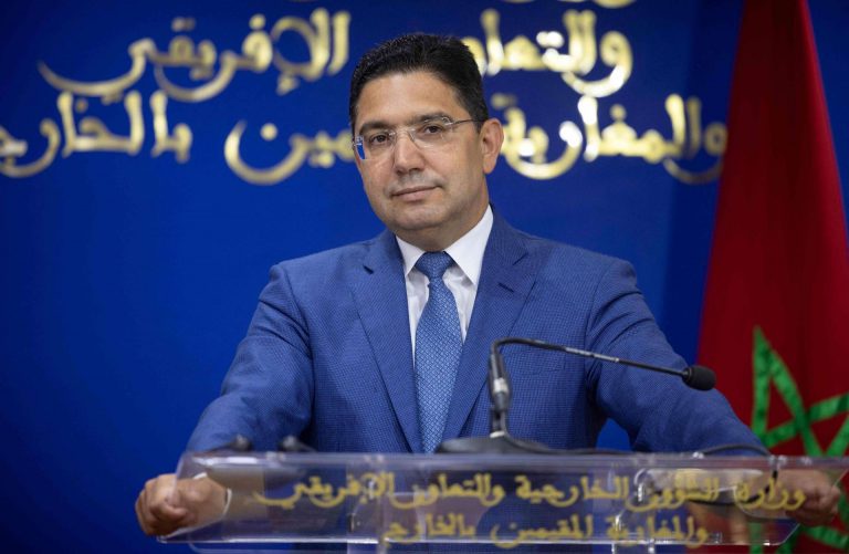 استخدام بوريطة طائرة إسبانية لعبور المجال الجوي الجزائري يفجر جدلا واسعا