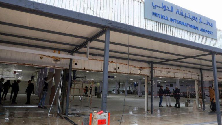 وفد مغربي يحل بليبيا لبحث سبل استئناف الرحلات الجوية المباشرة بين البلدين