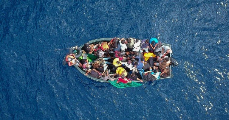 العيون: إجهاض مجموعة من المحاولات للهجرة غير النظامية وإيقاف 188 شخصا