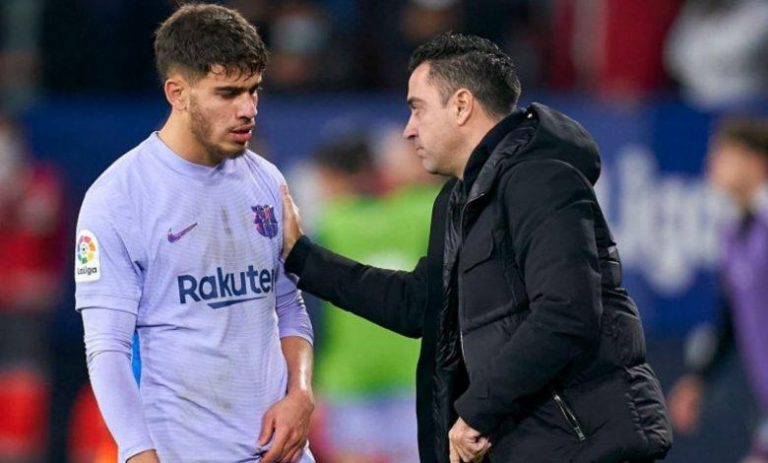 مدرب برشلونة: أداء الزلزولي أمام أوساسونا مؤشر جيد جدا بالنسبة للفريق