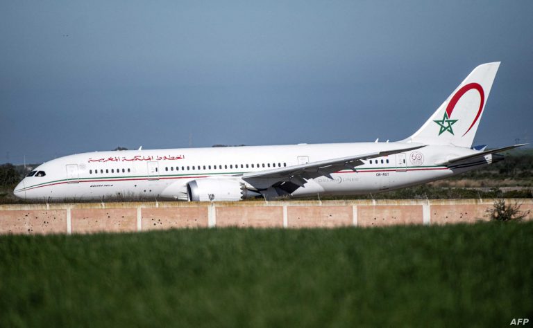 المغرب يوقف عمليات إجلاء المغاربة العالقين بالخارج