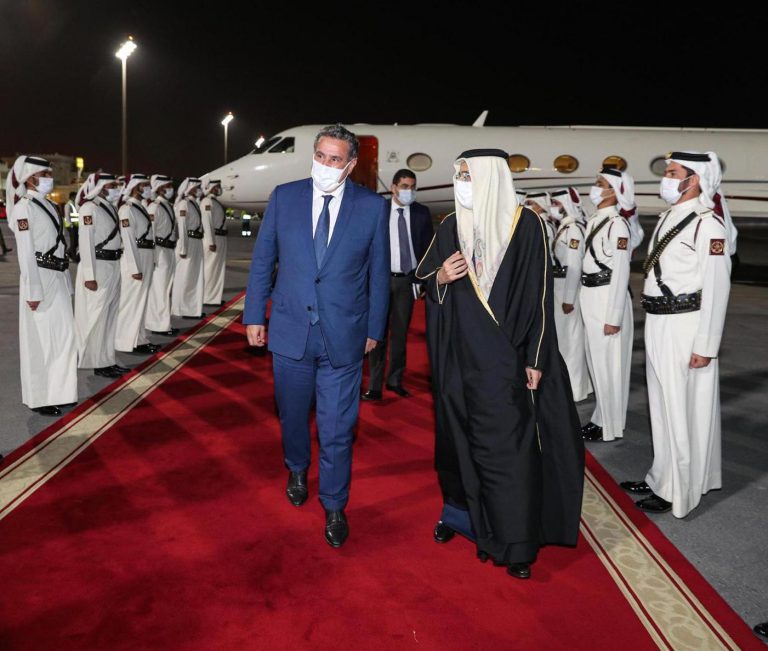 رئيس الحكومة المغربية في قطر لدفع العلاقات بين البلدين