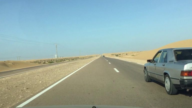 تهيئة الطريق الوطنية بين العيون والداخلة بلغت نسبة 100 في المئة
