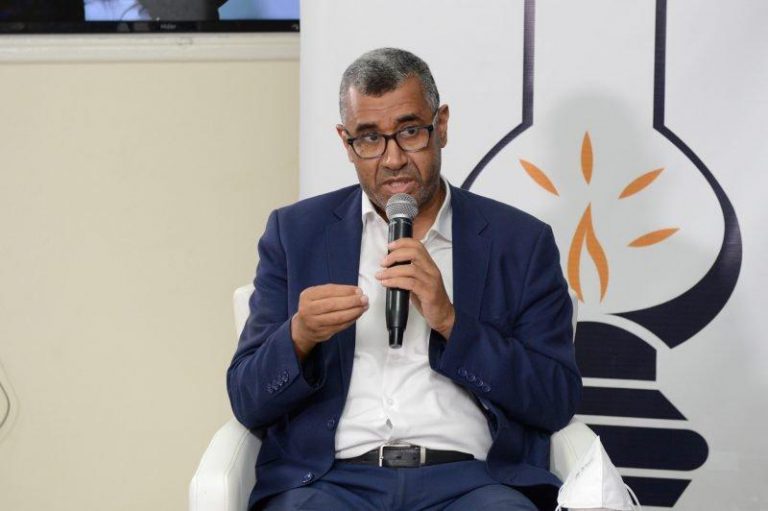“العدالة والتنمية” المغربي يطل على الرأي العام من “فيسبوك” وينتقد انعدام التواصل الحكومي مع المواطنين بشأن الغلاء