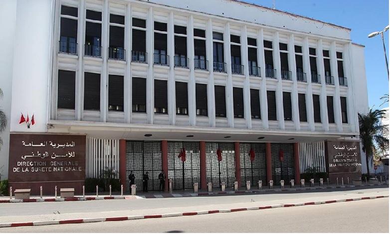 طنجة: فتح بحث قضائي لتحديد الأفعال الإجرامية المنسوبة لشرطي يشتبه تورطه في التواطؤ والمشاركة في إخفاء أشياء متحصلة من جريمة طنجة: فتح بحث قضائي لتحديد الأفعال الإجرامية المنسوبة لشرطي يشتبه تورطه في التواطؤ والمشاركة في إخفاء أشياء متحصلة من جريمة