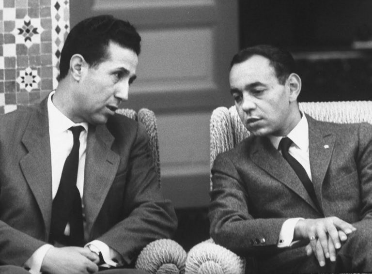 من 13 إلى 15 مارس 1963: عندما تفاوض الحسن الثاني مع أحمد بن بلة حول ترسيم الحدود