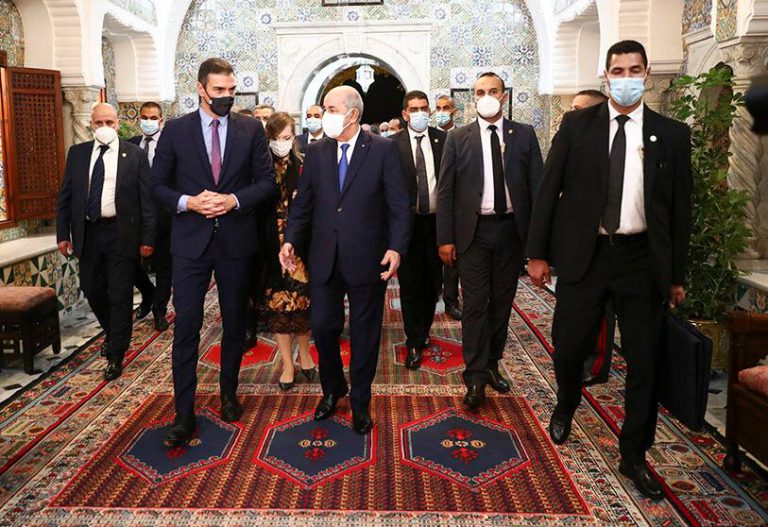 بيدرو سانشيز يسعى لإقناع الرئيس الجزائري بإعادة تشغيل خط أنبوب الغاز المغاربي الأوروبي