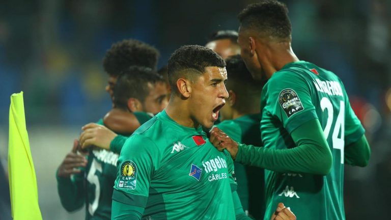 دوري أبطال إفريقيا لكرة القدم : الرجاء الرياضي يفوز على وفاق سطيف ويحسم صدارة المجموعة الثانية