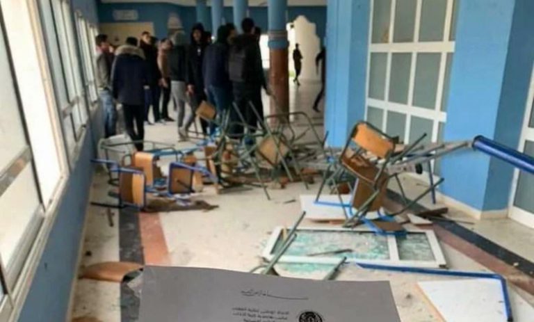 مواجهات بين طلبية يساريين وإسلاميين في جامعة عبد المالك السعدي