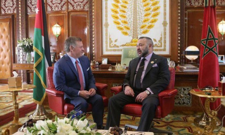 الملك محمد السادس يجري مباحثات هاتفية مع العاهل الأردني بشأن المسجد الأقصى