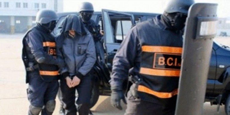 بركان: تنسيق مغربي أمريكي يطيح بشخص موال لداعش كان يحضر لمشروع إرهابي