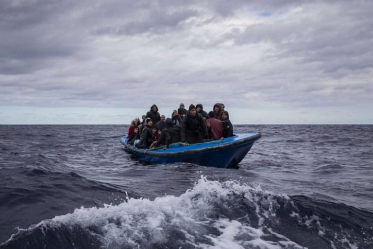 المغرب يحبط أكثر من 63 ألف محاولة للهجرة غير النظامية ويفكك 256 شبكة إجرامية للاتجار بالبشر خلال 2021