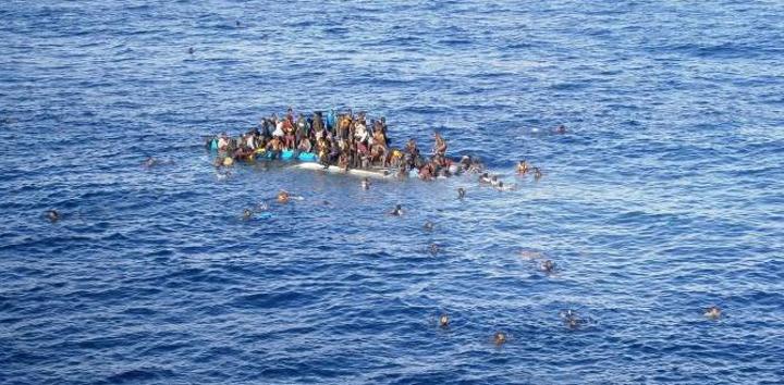 مصرع 28 مهاجرا إثر انقلاب قارب غادر مدينة العيون في اتجاه جزر الكناري