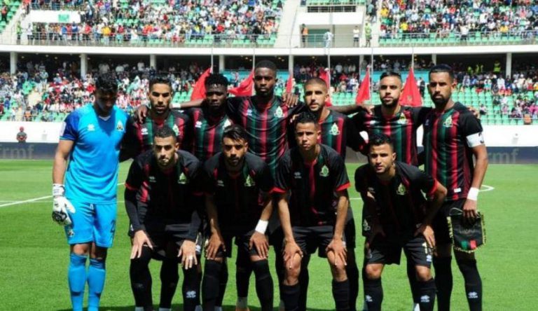 فريق الجيش الملكي يتوج بلقب كأس العرش بعد تفوقه على فريق المغرب التطواني