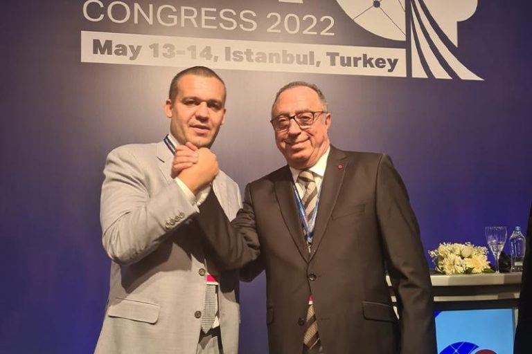 انتخاب المغربي عبد الجواد بلحاج عضوا في مجلس إدارة الاتحاد الدولي للملاكمة باسطنبول