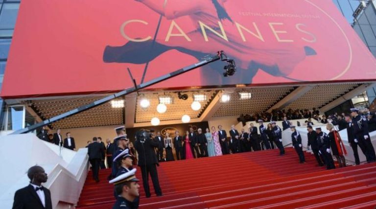 مهرجان كان: الفيلم المغربي أزرق القفطان يفوز بجائزة النقد الدولي
