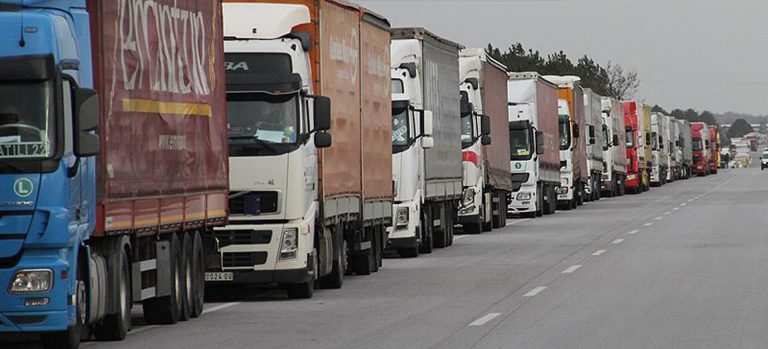 إطلاق عملية التسجيل للحصول على دعم إضافي لمهنيي النقل الطرقي بالمغرب